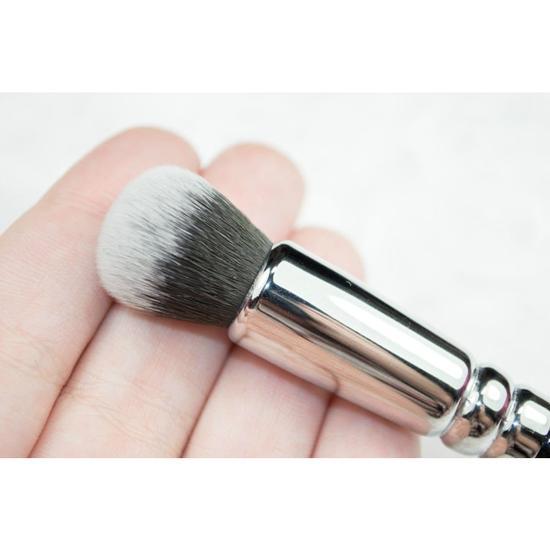 ZOEVA 110 Face Shape Brush Black