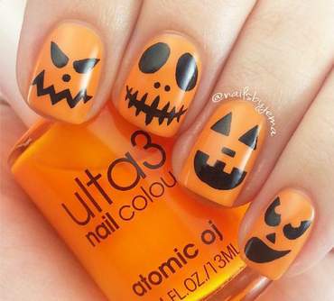 Pumpkin-inspired manicure