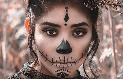 The Easiest Halloween Doll Makeup to Try This Year