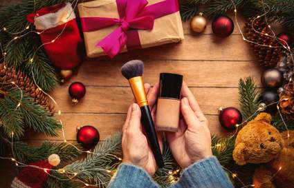 Christmas foundation and brush