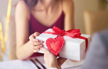 Women with gift box