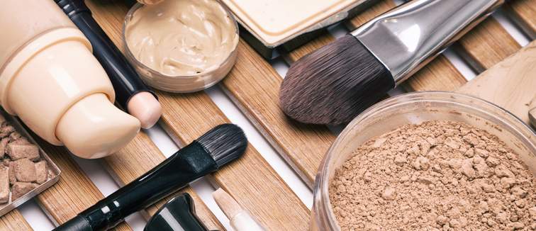 when to throw away makeup