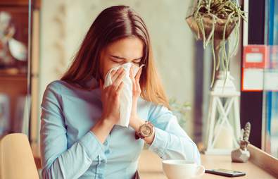 10 Beauty Hacks That Will Help You Cover Up a Cold
