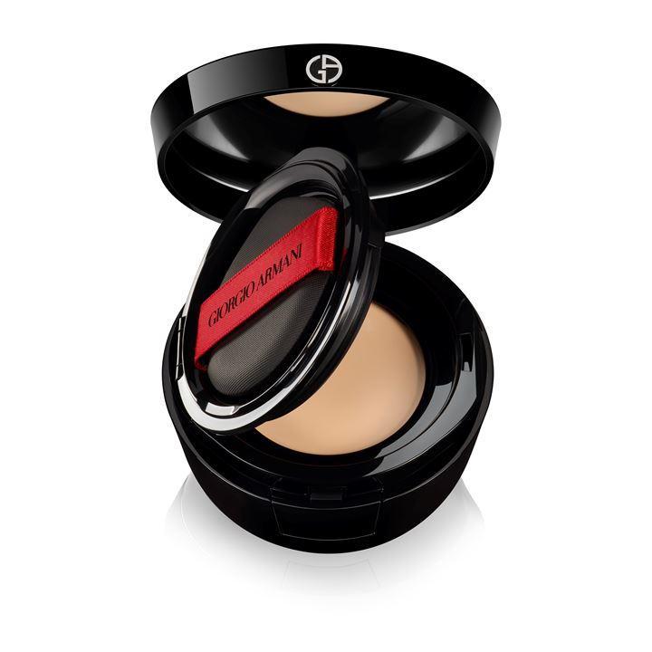 Armani Power Fabric Compact Foundation 4