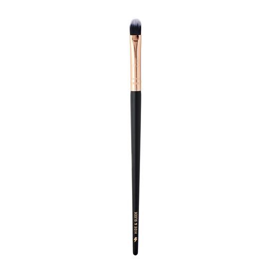 By Beauty Bay Rose Gold Glam Hide & Sleek Concealer Brush