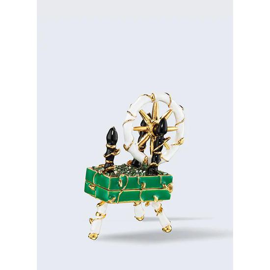 Estée Lauder X Disney: Beautiful True Love's Kiss Perfume Compact
