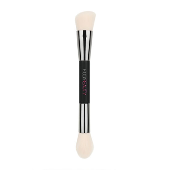 Huda Beauty Bake & Blend Brush