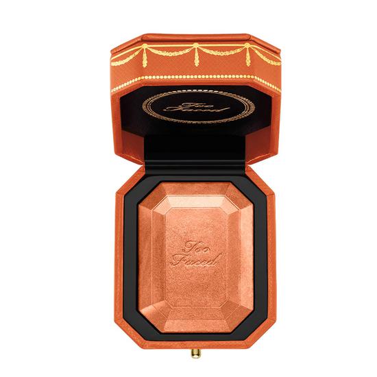 Too Faced Diamond Light Bronzer