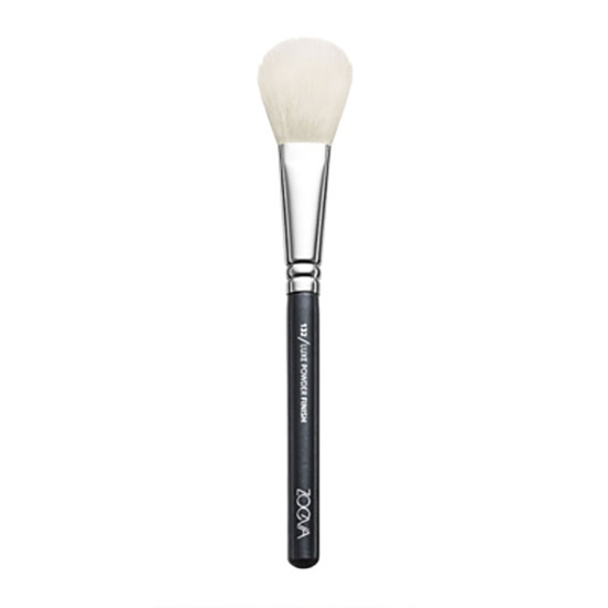 ZOEVA 132 Luxe Powder Finish Brush Black