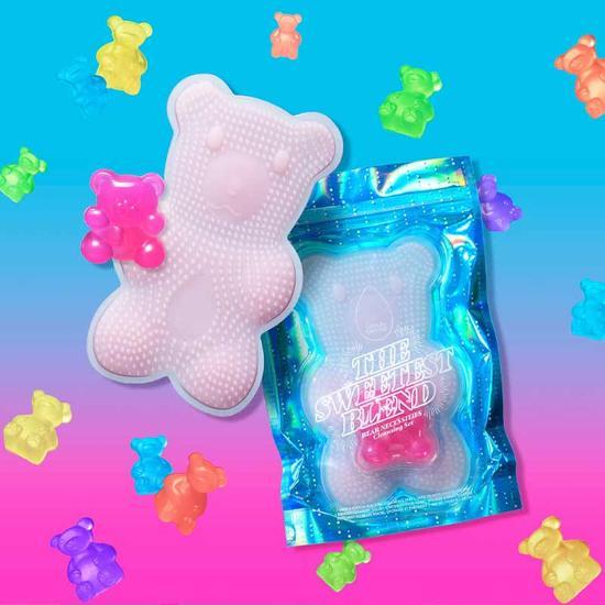 beautyblender The Sweetest Blend Bear Necessities Cleansing Set 1x Gummy bear shaped cleanser + 1x Gummy bear shaped scrub mat