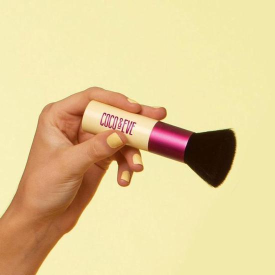 Coco & Eve Sunny Honey Deluxe Vegan Kabuki Brush