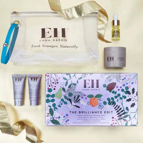 Emma Hardie The Brilliance Edit Gift Set Moringa Balm & Cleansing Cloth + Vit C Cream + Pink Clay Mask + Facial Oil + Bag