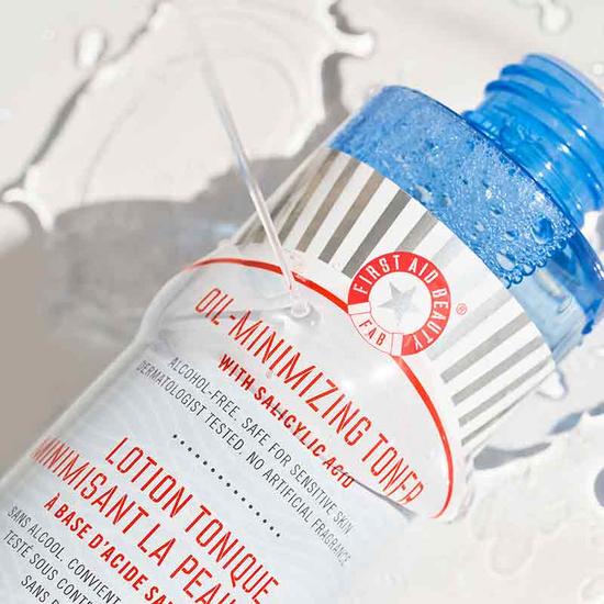 First Aid Beauty Oil-Minimizing Toner With Salicylic Acid 5 oz