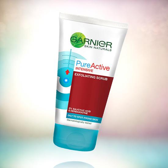 Garnier Pure Active Intensive Blackhead Exfoliating Face Scrub