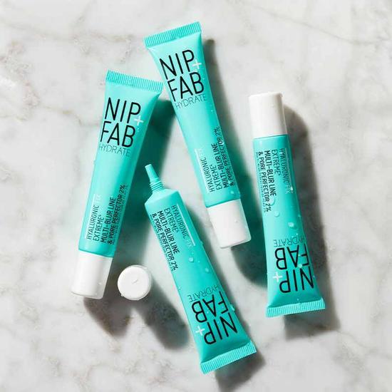 NIP+FAB Hyaluronic Fix Extreme 4 Multi-Blur Line & Pore Perfector 2% 0.5 oz