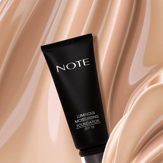 Note Cosmetics Luminous Moisturizing Foundation 02 Natural Beige