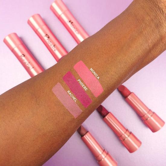 Revolution x Friends Lipstick Phoebe (Deep Pink)