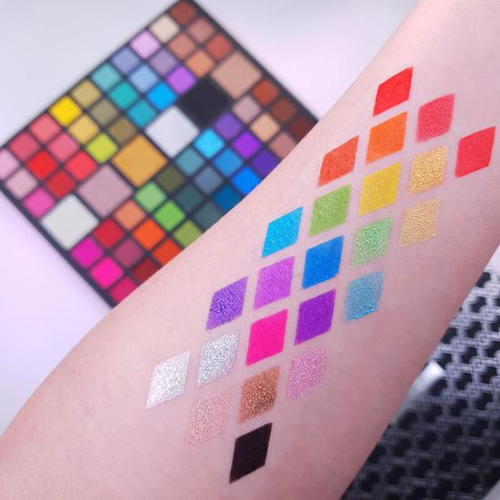XX Revolution Eyeshadow Palette XXtravaganza