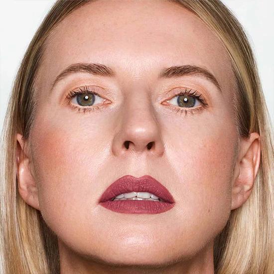 ZOEVA Velvet Love Matte Hyaluronic Long-Lasting Lipstick Amela
